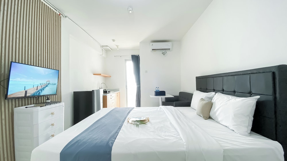 Brand New Studio At Bassura City Apartment Near Mall
