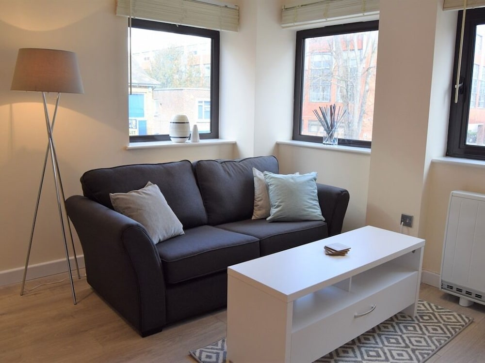 Morland House Apartments