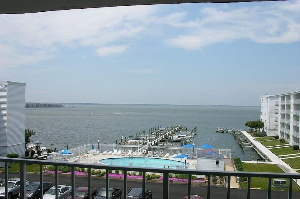 Thunder Island 128c 2 Bedroom Condo by RedAwning view 2