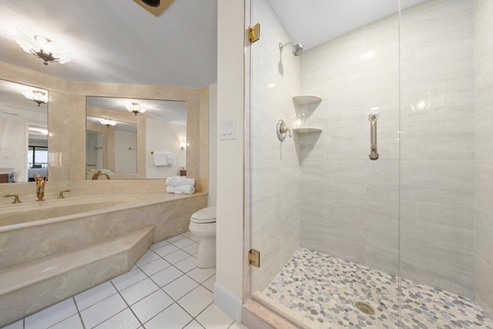 Pointe Santo A44 3 Bedroom Condo