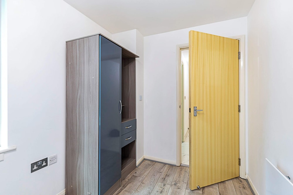 Modern and Minimalist Flat in Vauxhall