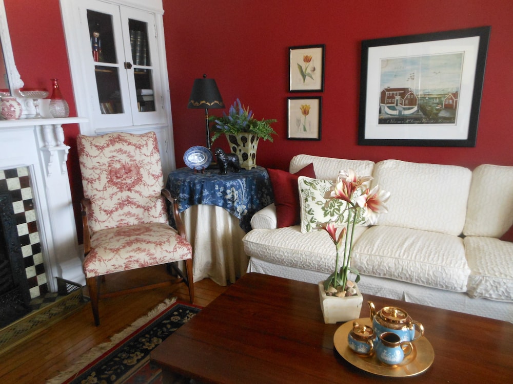 Rothesay House Heritage Inn B&B