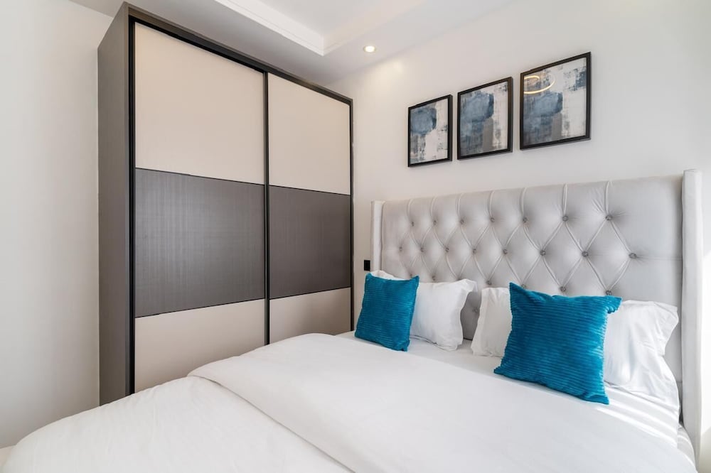 Urban Oasis View Palace Apartments-3 Bed
