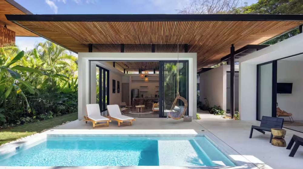Private Pool Villa Steps to the Beach