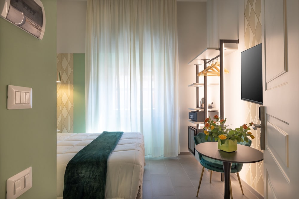 Morpheus Rooms