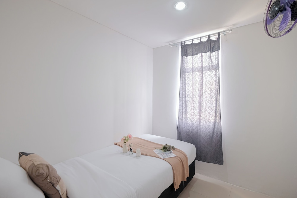 Best Deal and Stunning 2BR Apartment at Vittoria Residence