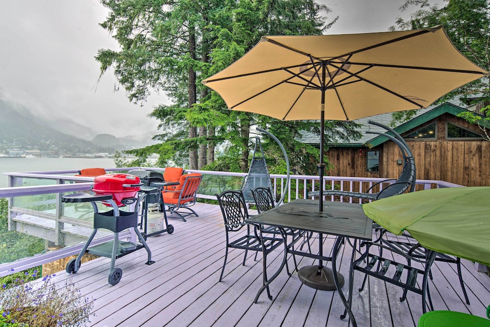 Juneau Vacations - Waterfront House w/ Glacial Views - Near Downtown! - Property Image 17