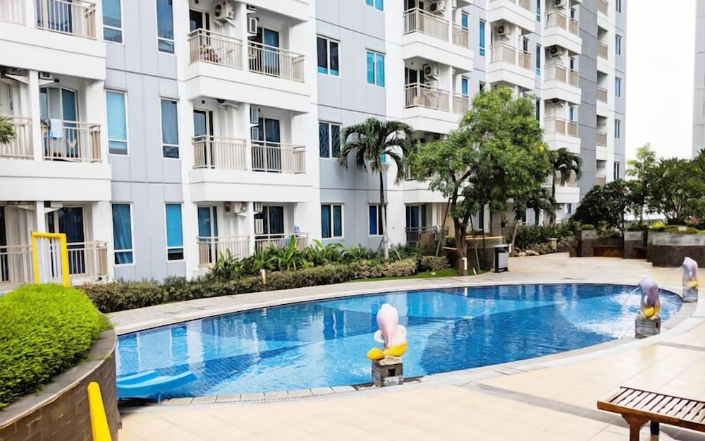 Pleasant and Restful Studio at Orchard Supermall Mansion Apartment