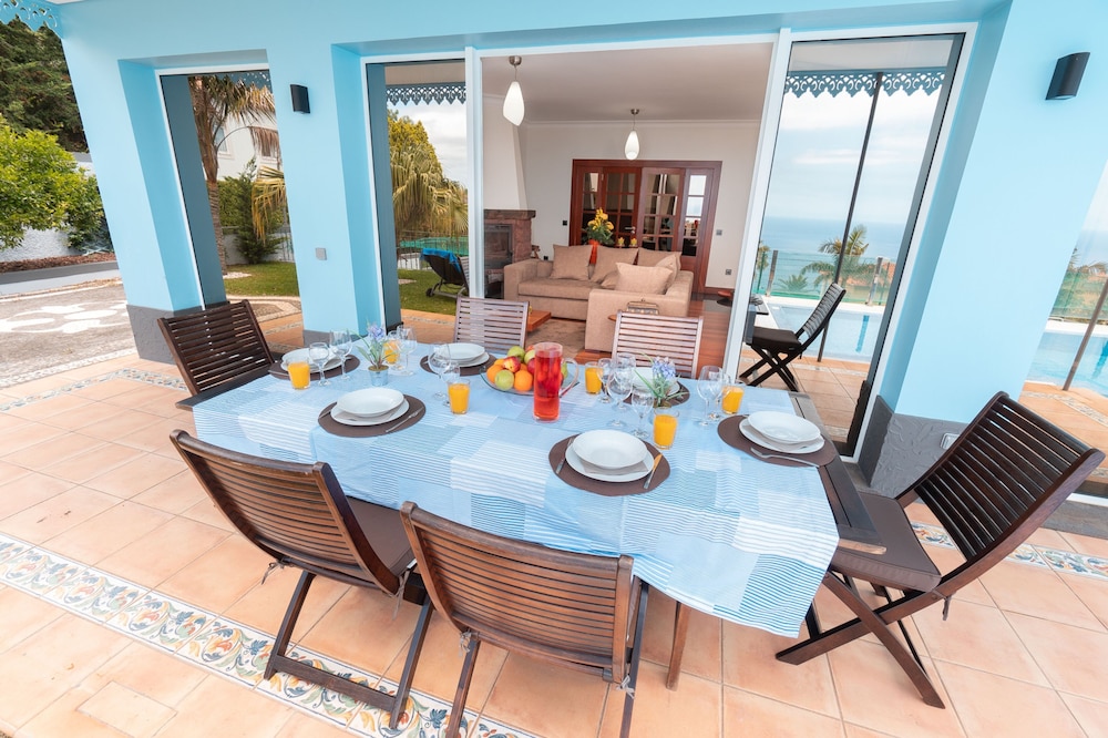 Villa Loreina Palace view 5