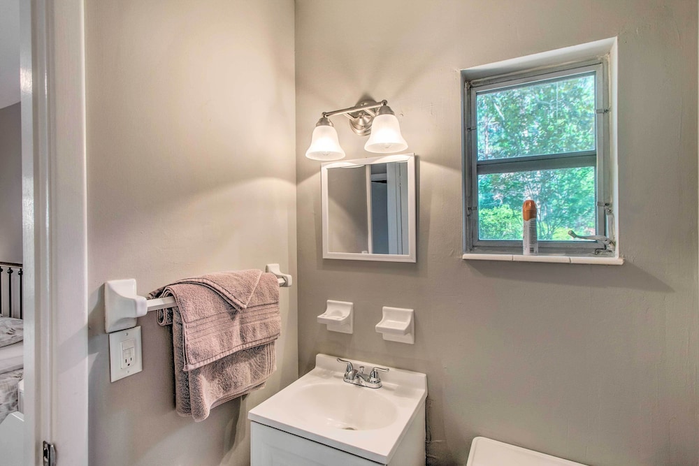Brunswick Vacations - Pet-friendly Brunswick Retreat w/ Gas Grill! - Property Image 21