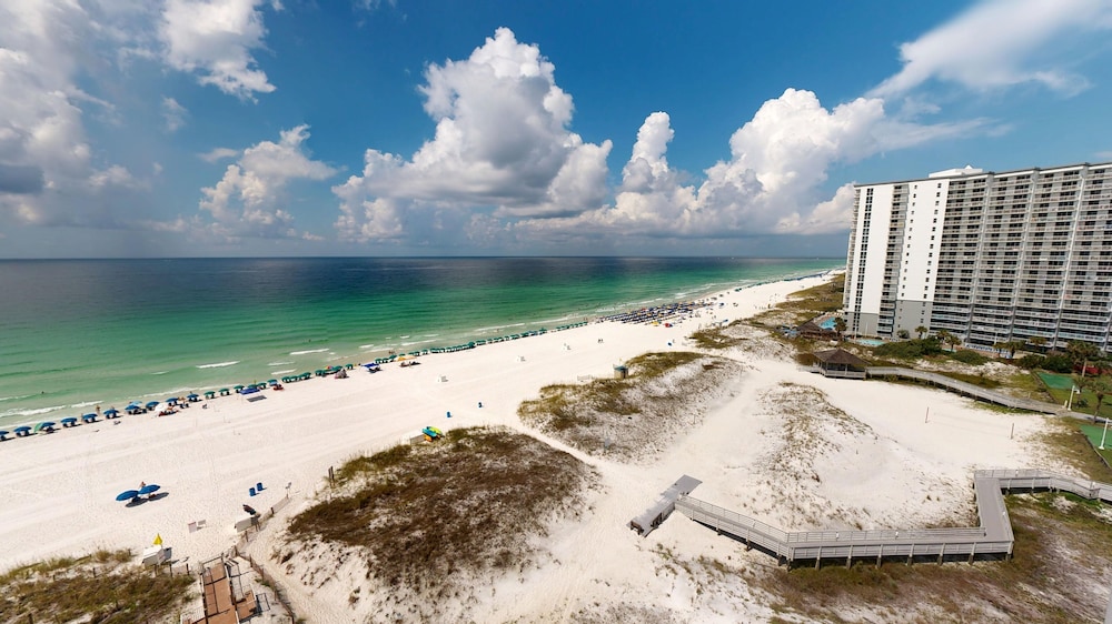 Destin Towers 113 2 Bedroom Condo