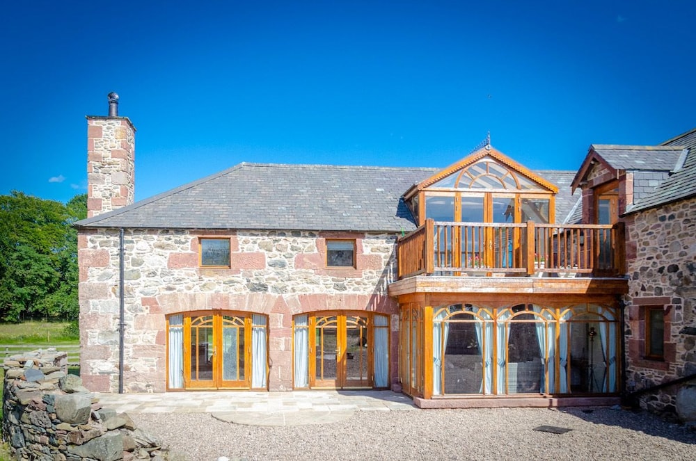 Castleview - Newton Steading