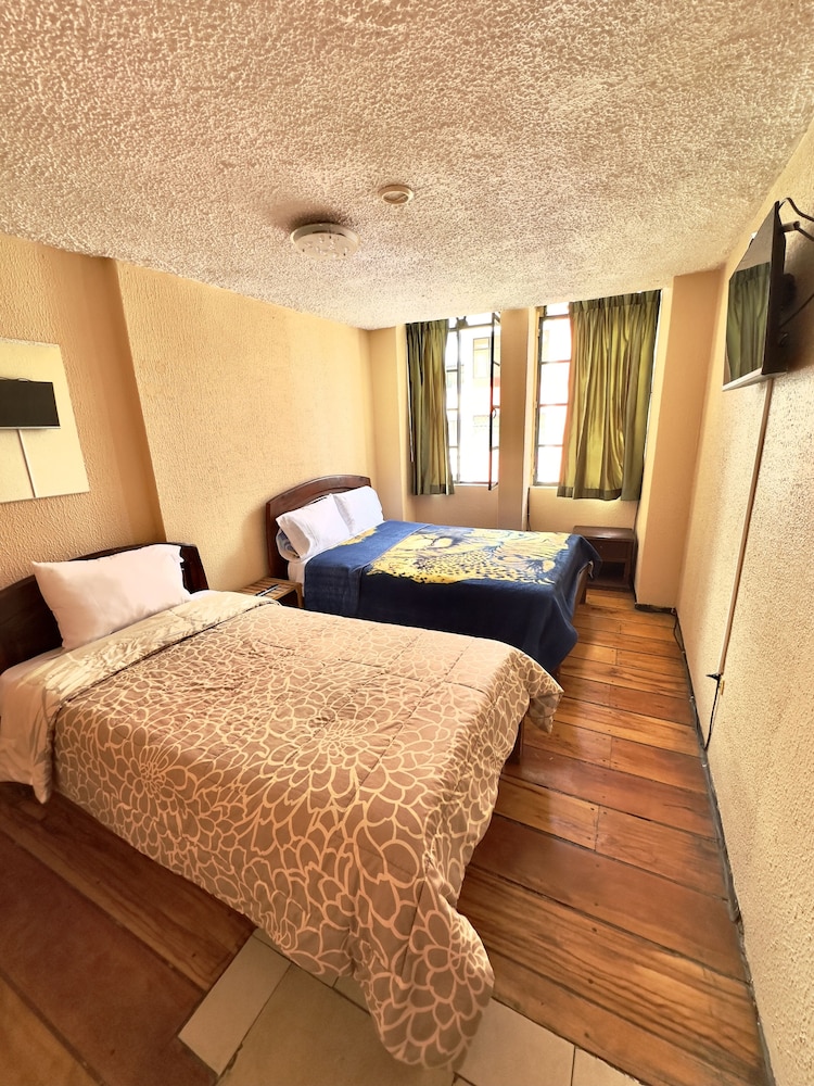 Hostal Niiza view 3