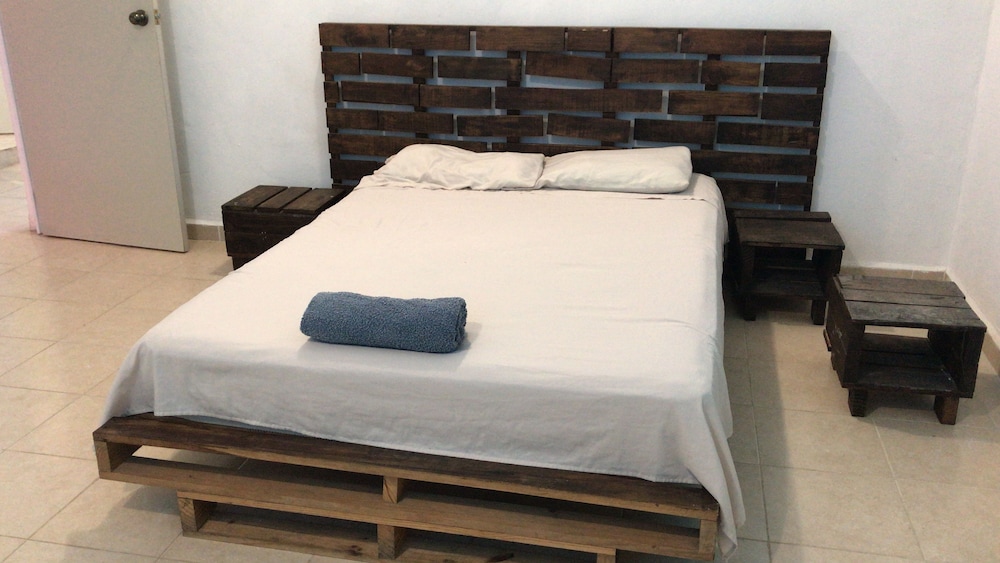 330 Hotel Altabrisa