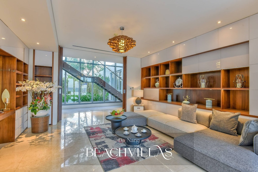 Brand New Beachfront Villa In Five-star Resort view 2