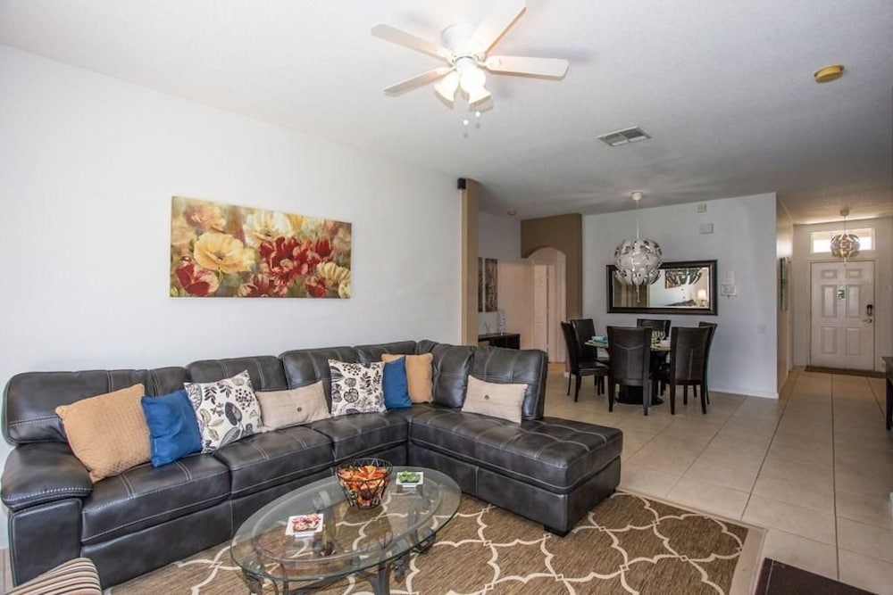 Villa Helena - Windsor Palms