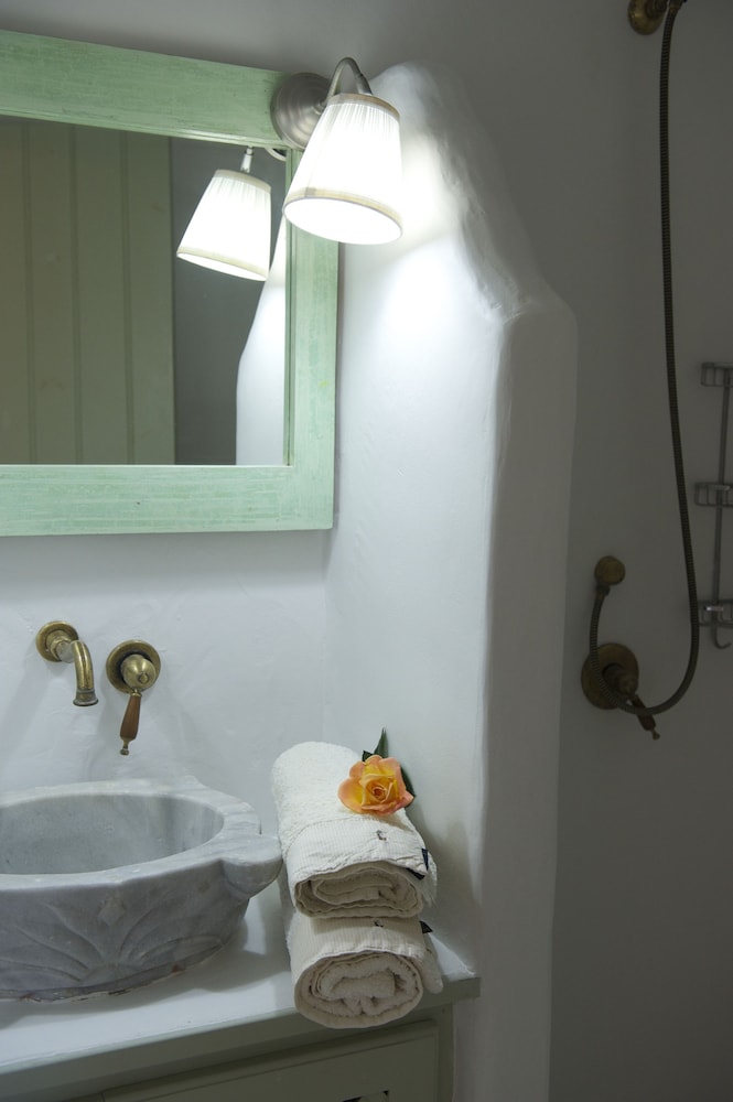 Thalassa Residence