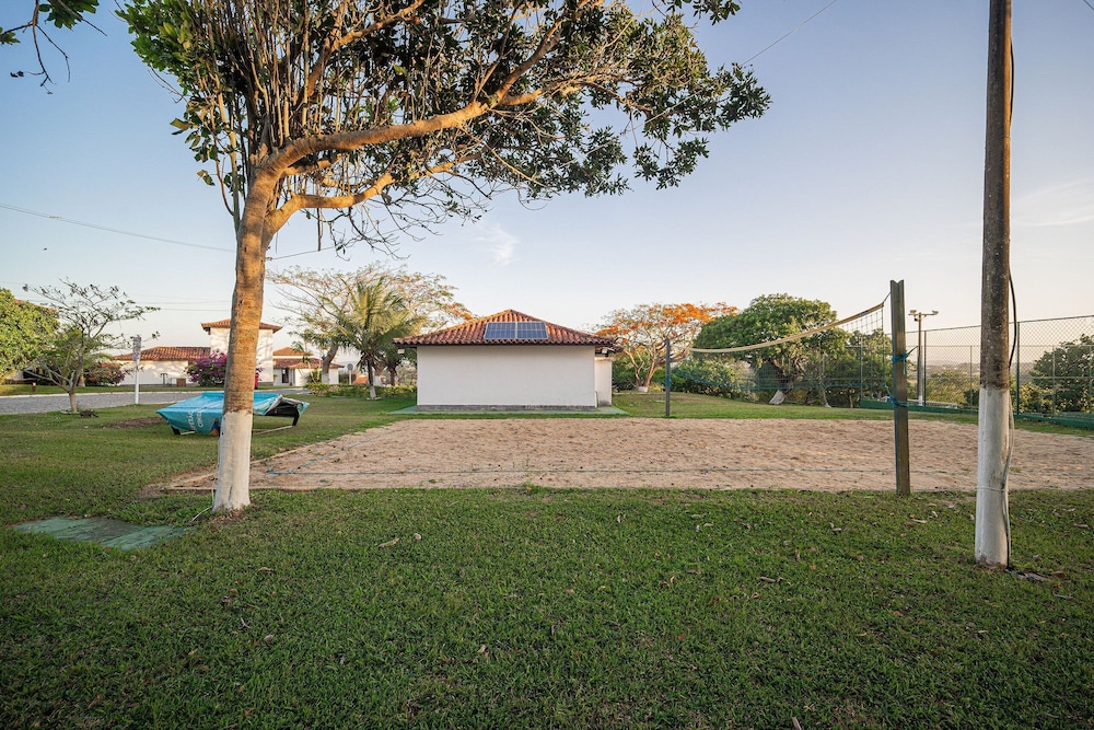 Bz60 Casa em condomínio pé na areia