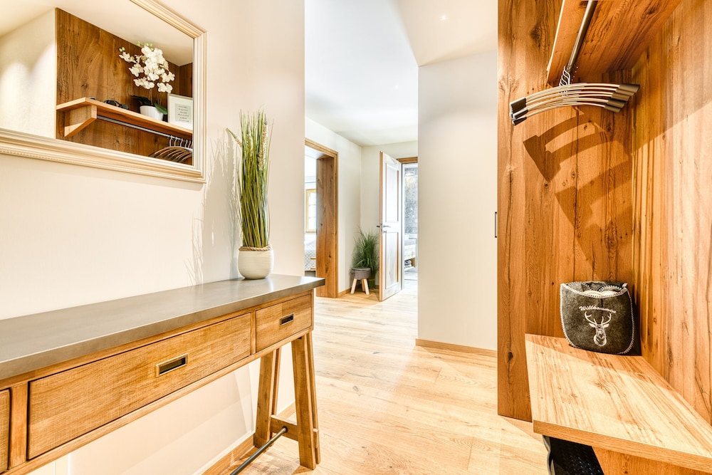 Chalet GM in Brand With 5 Bedrooms and 8 Bathrooms