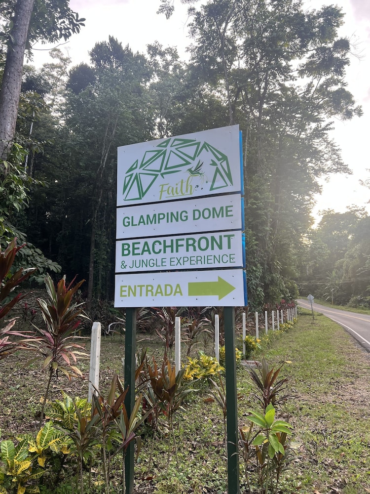 Faith Glamping Dome Costa Rica