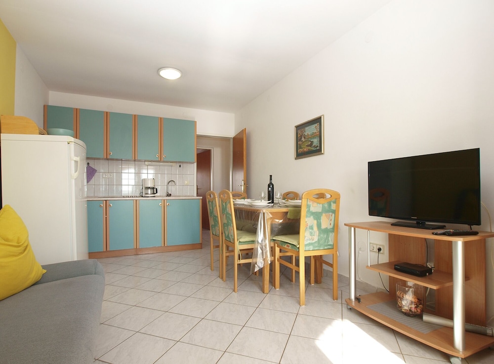 Apartment Anica 770
