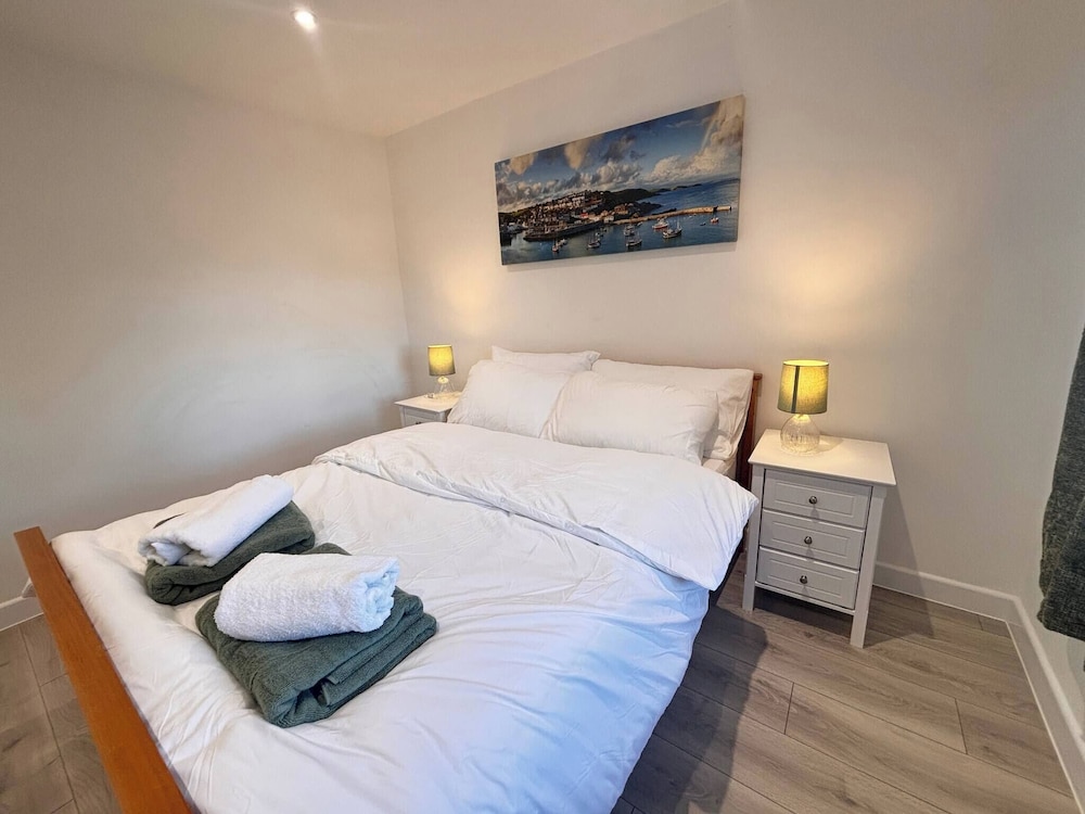 Bright Cozy 2 Bedroom Apartment in Oxford