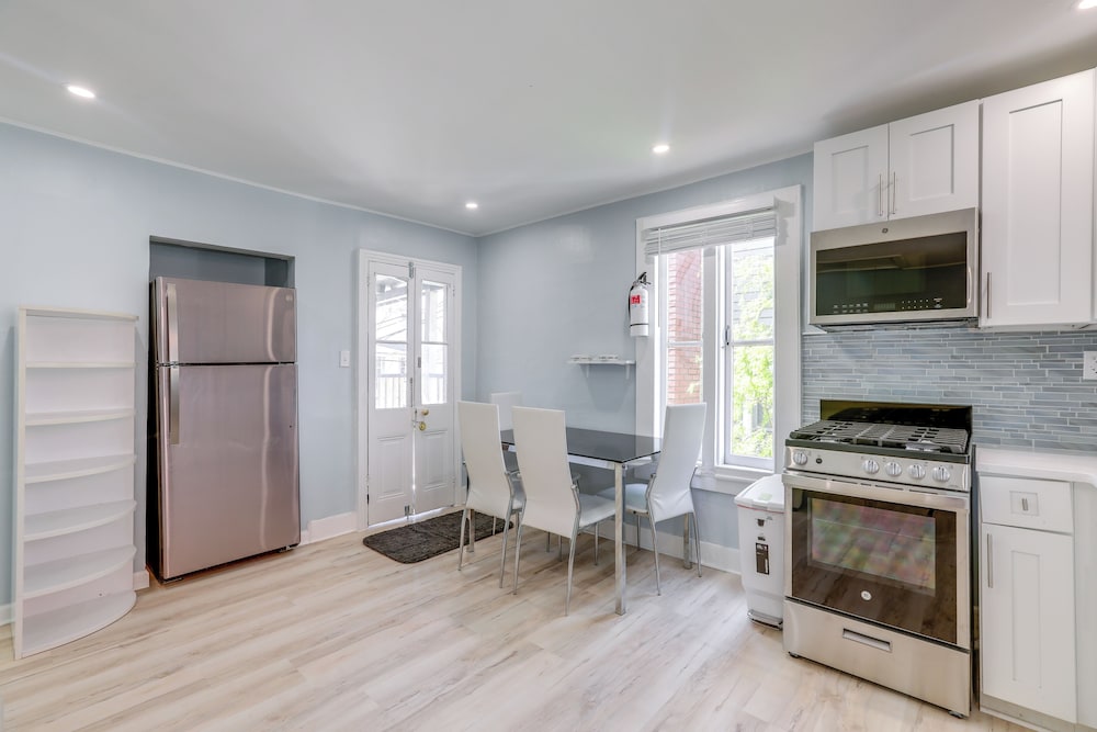 2 Blocks to Beach: Sunny Ocean Grove Apartment
