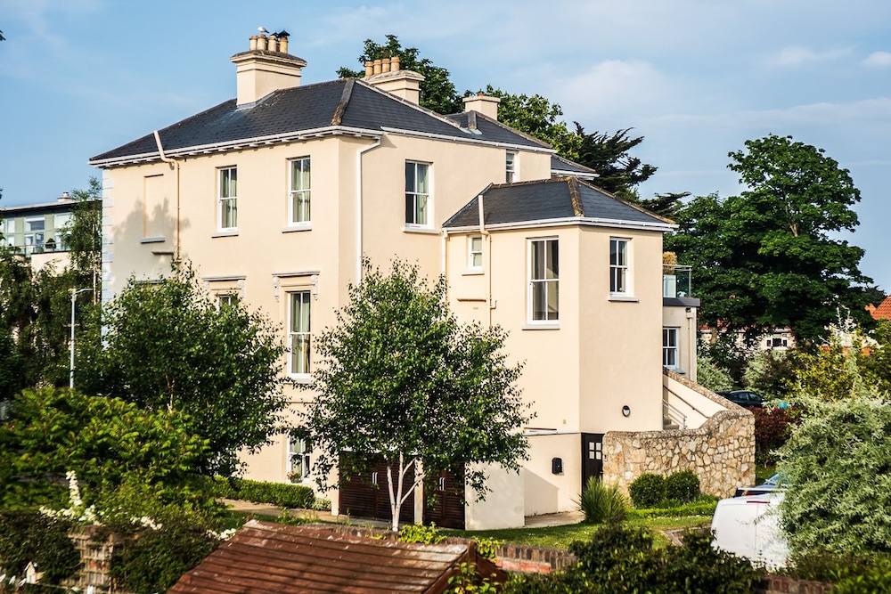 Kelston Townhouse Foxrock