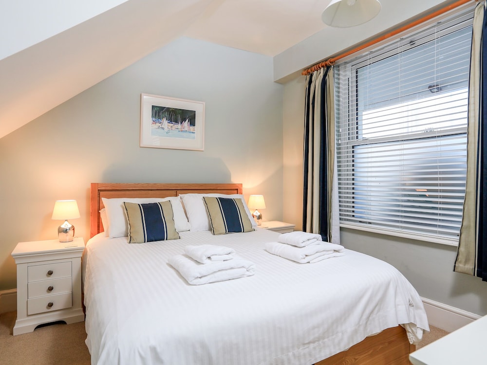 22 The Salcombe view 3