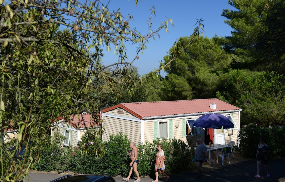 Domaine Résidentiel de Plein Air Odalys La Pinède