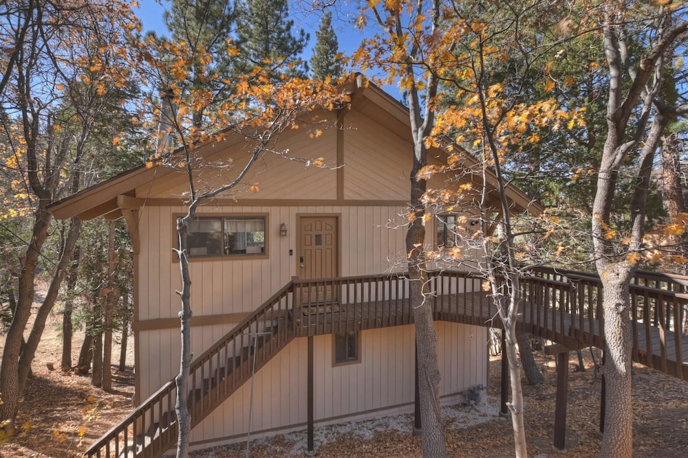 Everwood Serenity Treehouse