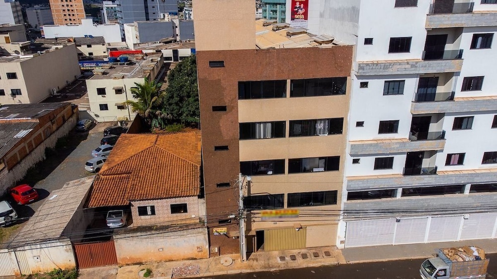 Ap 2 Qts com suíte Garagem e Elevador