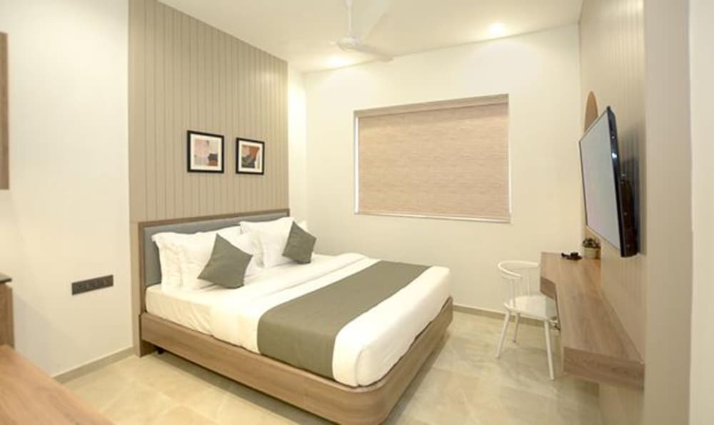 Fabhotel Rama Inn view 3