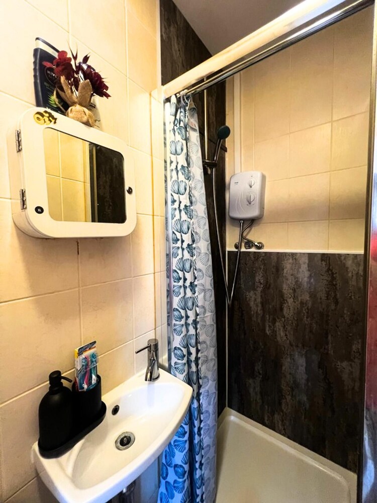 Cosy London Apartment Near Earl's Court