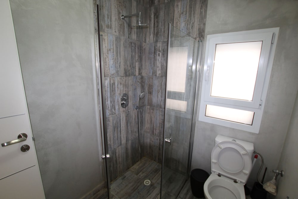 The Seasons Beach Design Studio Sea View