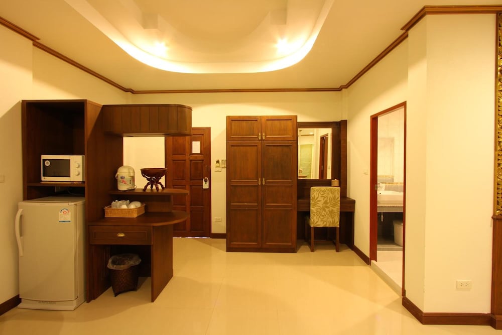 The Green Beach Resort