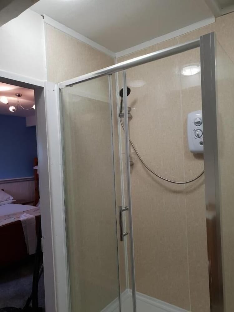 Meadows Way Guest House
