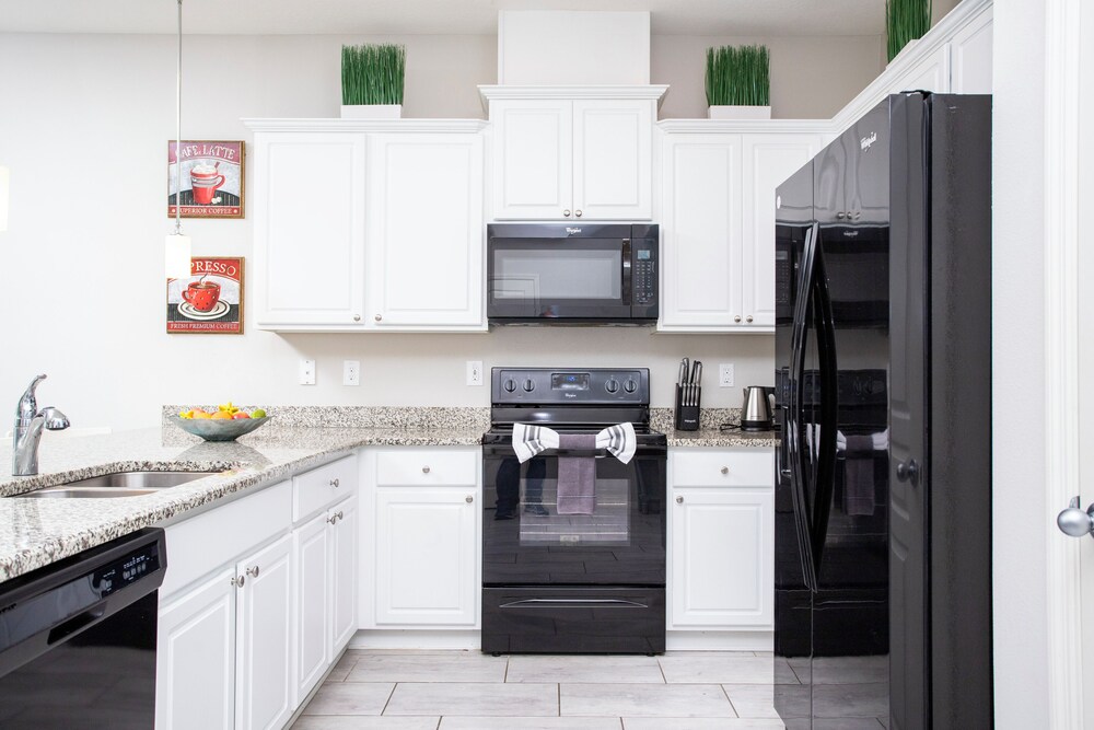 Family Friendly 4 Bedroom Close to Disney in Compass Bay Resort 5108 - Image 5