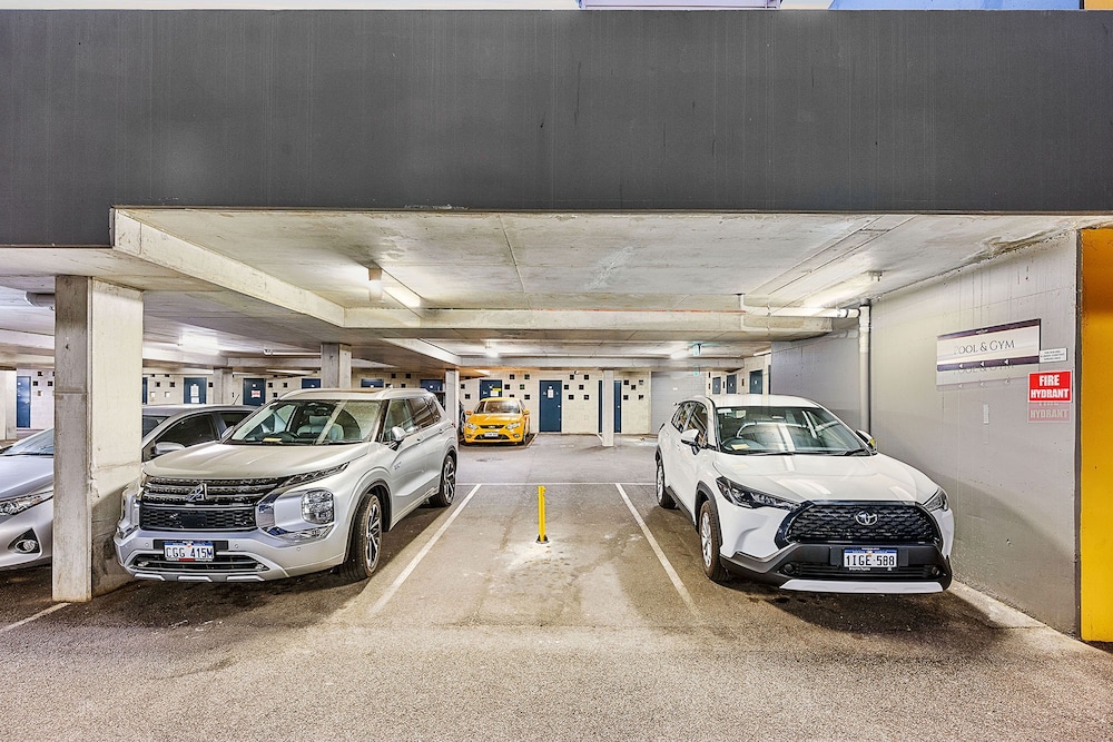 Bespoke East Perth - Sleeps 2 - Superior Wifi