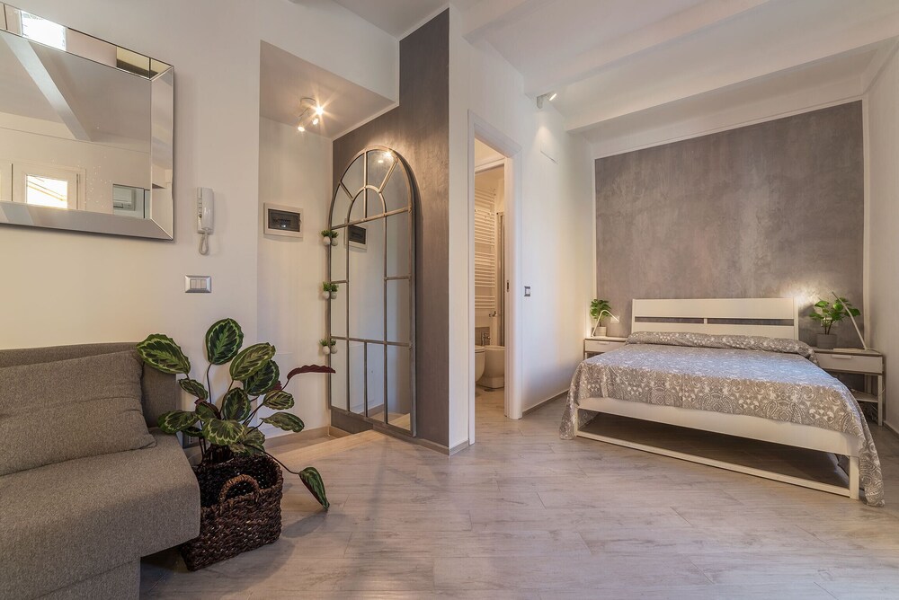 Santa Prassede Rooftop Terrace Studio