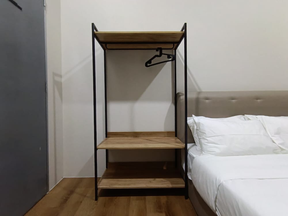 myRoom at 11 J Adams