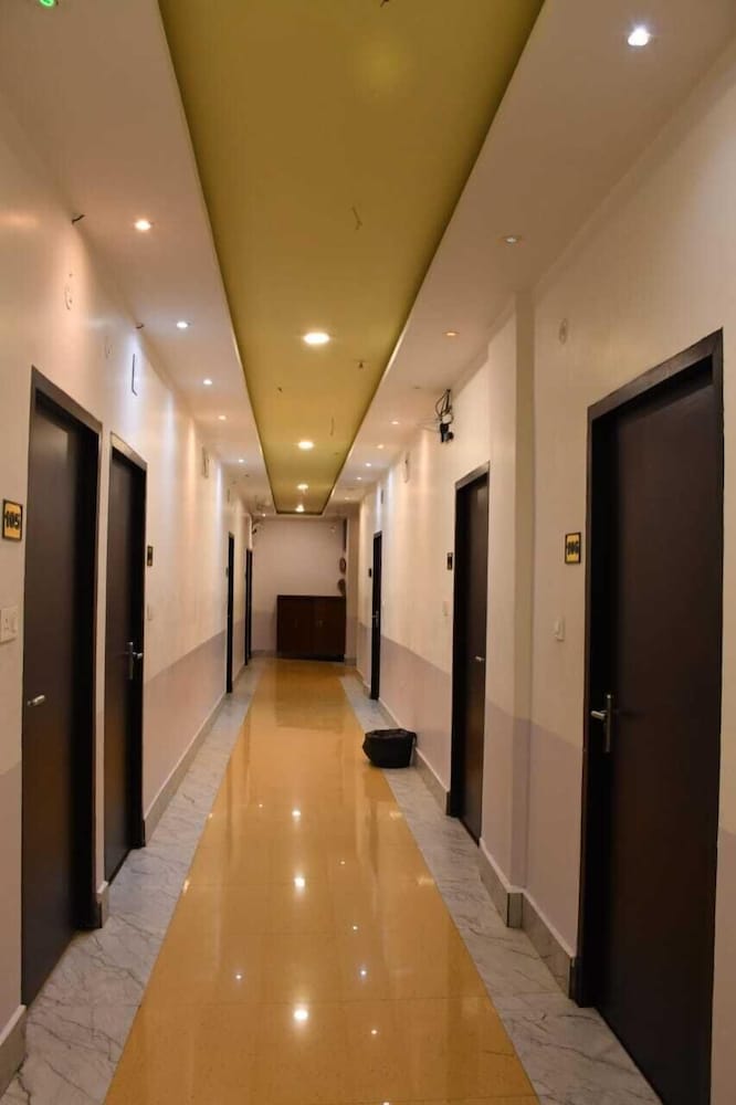 Hotel Golden Continental