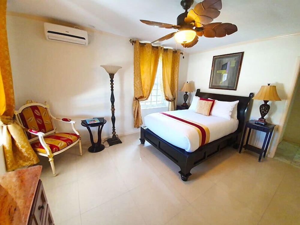 Nassau - Paradise Island Vacations - Ocean West Boutique Hotel - Property Image 6