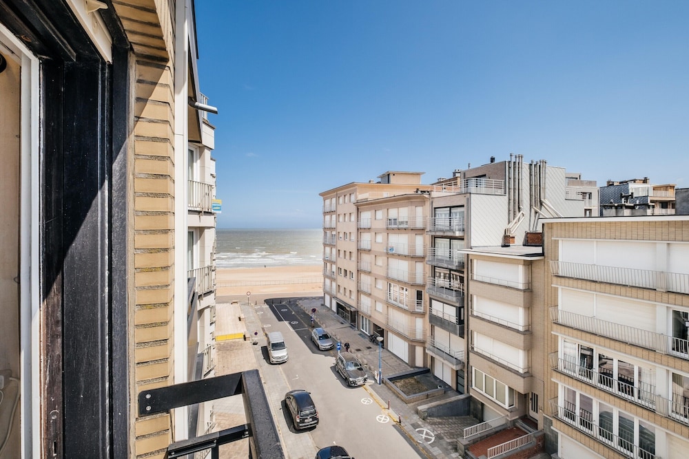 Sunny Stay for Four in Koksijde