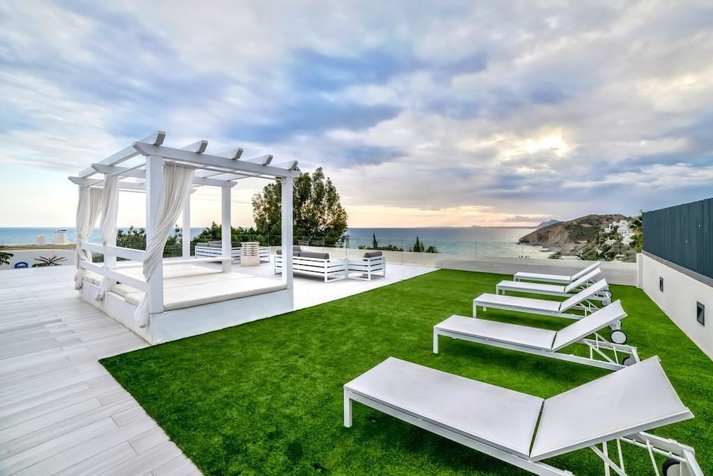 Villa Carlota view 4