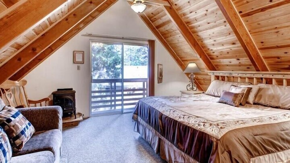 Scenic Wonders Clark Cabin 3 Bedrooms view 3