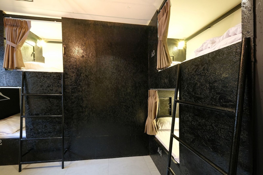Salee Hostel