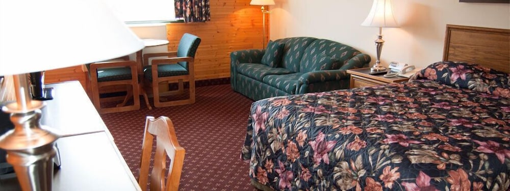 Pinewood Motor Inn