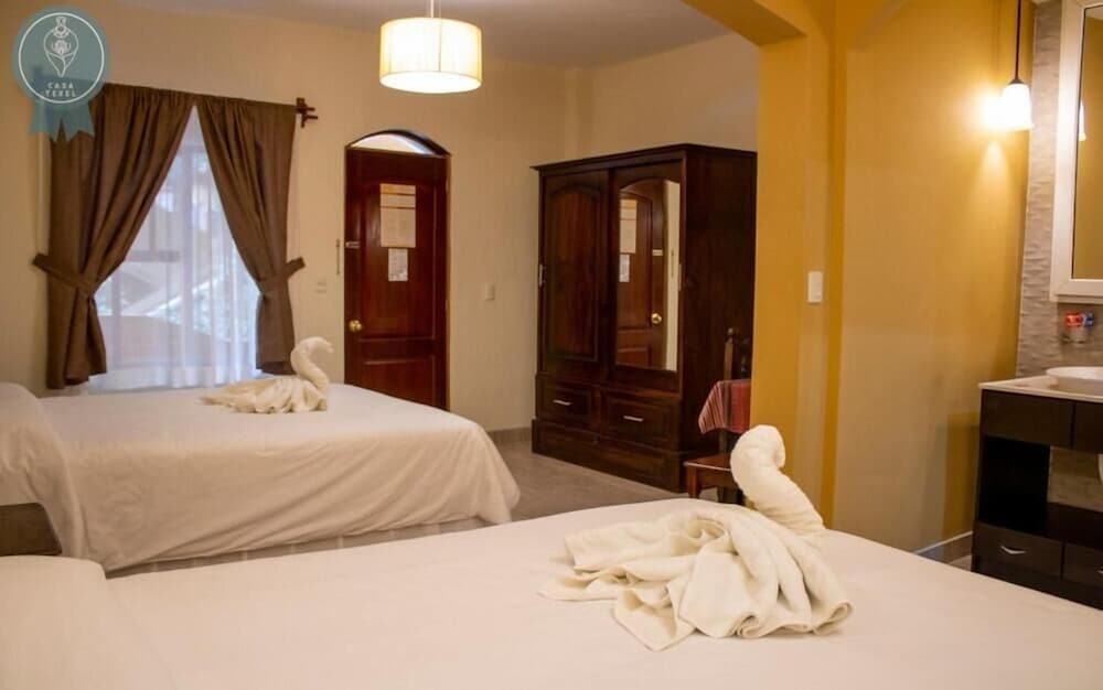 Panajachel Vacations - Hotel y Restaurante Casa Texel - Property Image 3