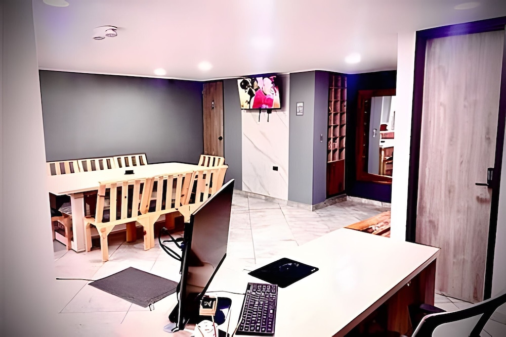 Elite Studios